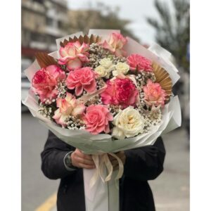 Qarışıq Güllərdən Hazırlanan Gül Buketi