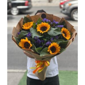 Günəbaxan Gülündən Hazırlanmış Gül Buketi